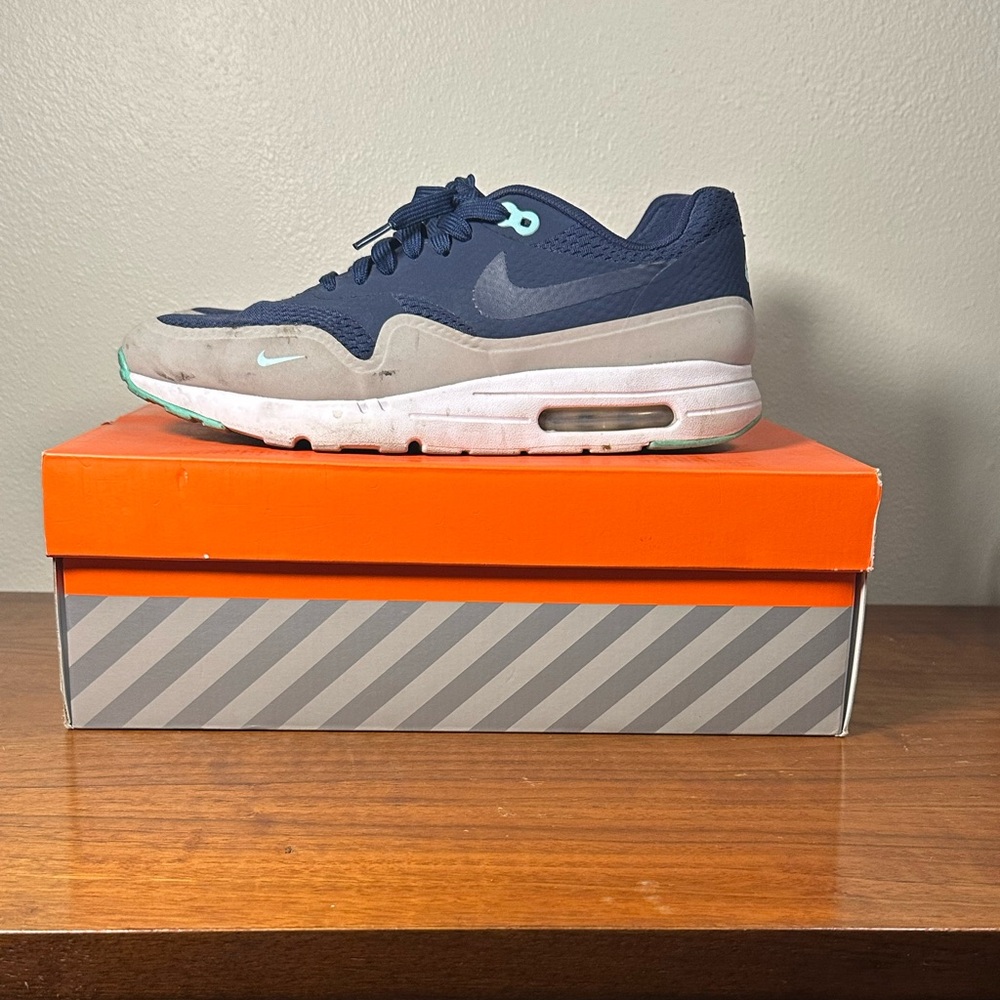 Nike Air Max 1 Essentials